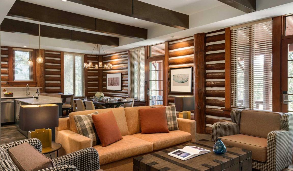 Jasper Hotel | 428 m² Hotel ∙ 3 bedrooms ∙ 127 guests