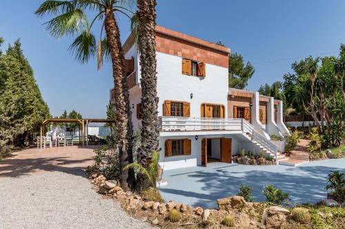 La Pobla de Vallbona House | 429 m² House ∙ 7 bedrooms ∙ 28 guests