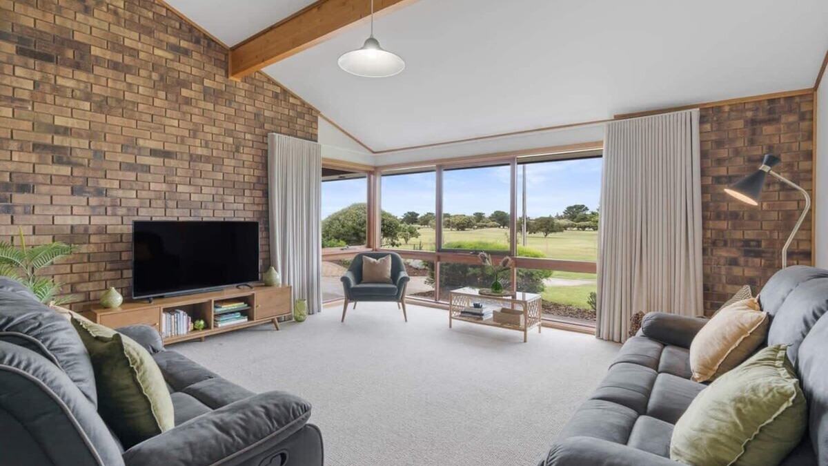Goolwa South House | 42Billabong-A Slice of Heaven-Pets-Golf-Linen-WiFi