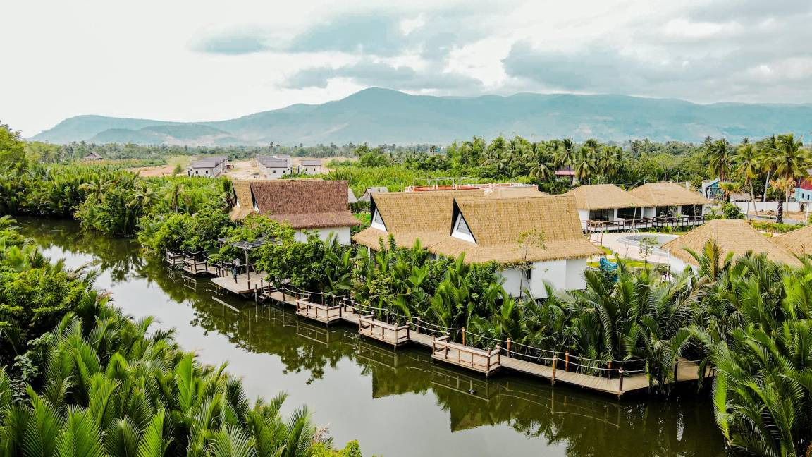Kampot Resort | 430 m² Resort ∙ 2 bedrooms ∙ 5 guests