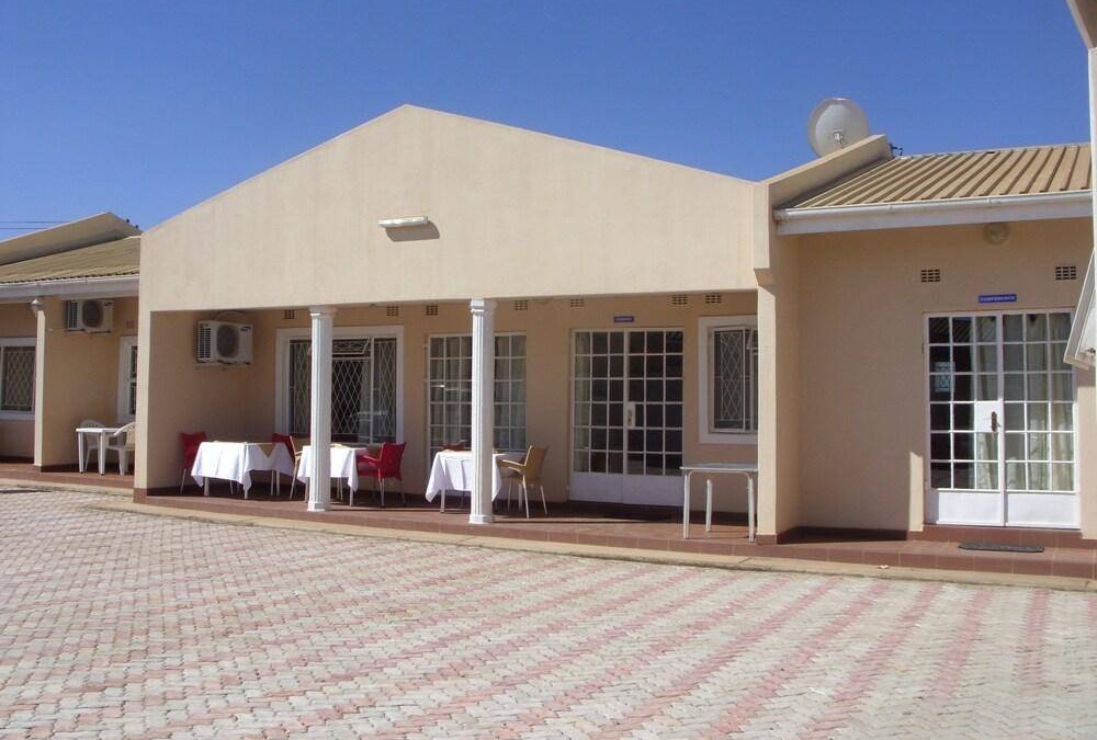 Lusaka Cabin | 44 m² Lodge ∙ 127 guests
