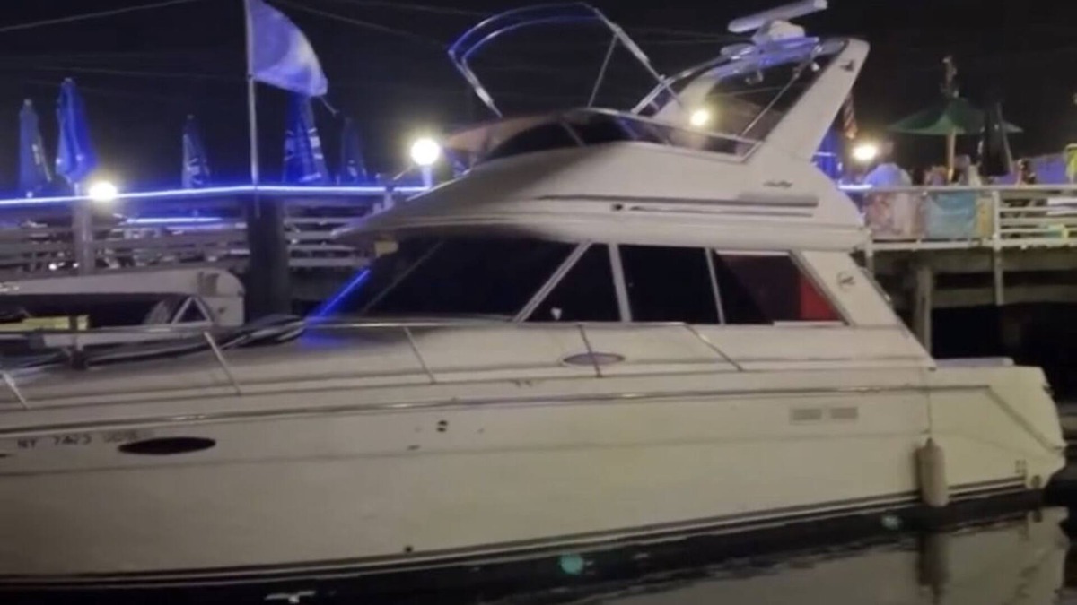 Freeport's Nautical Mile Boat Rental | 45 foot yacht with heat! 2 bedroom apartment inside with 2 TVs and full kitchen.
