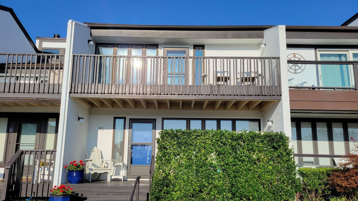 North Shores House | 45 Harbor Road, North Shores Villas, Rehoboth Beach, Delaware