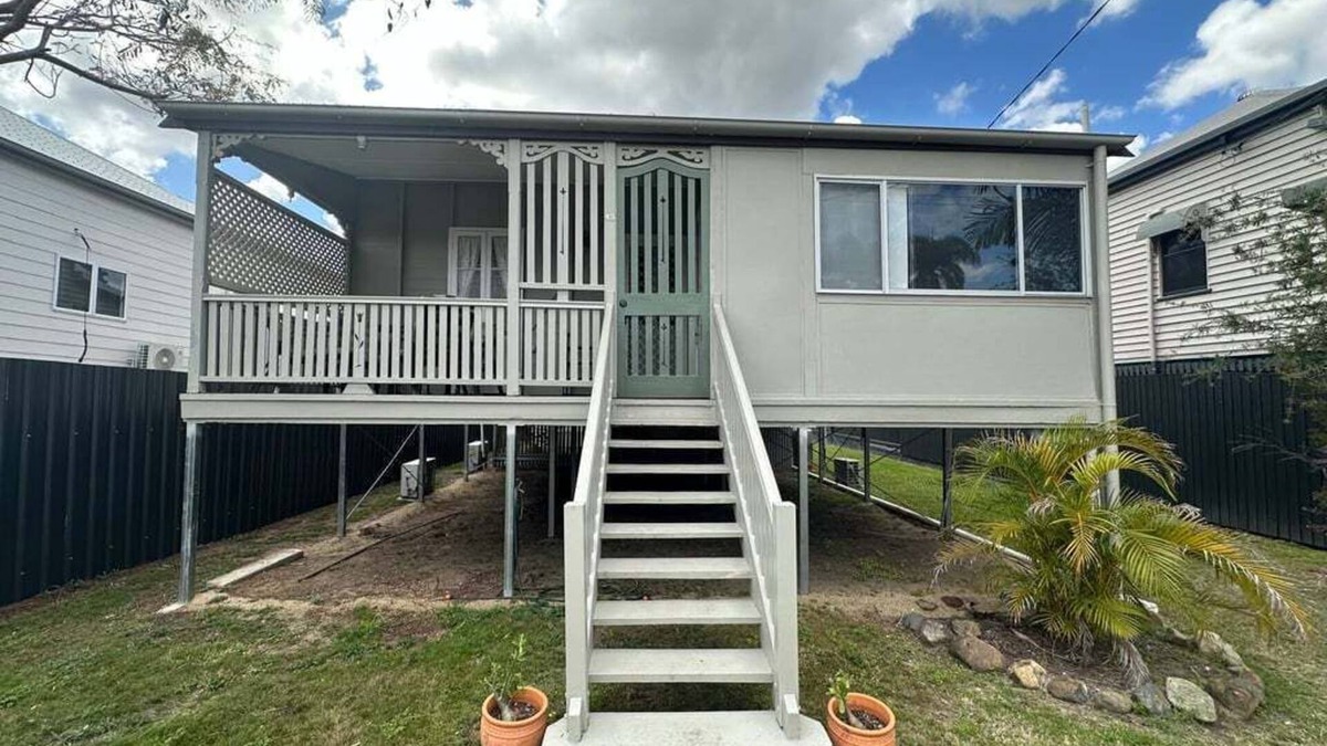 Rockhampton House | 45 Kent Street - The Whole House in Rockhampton City