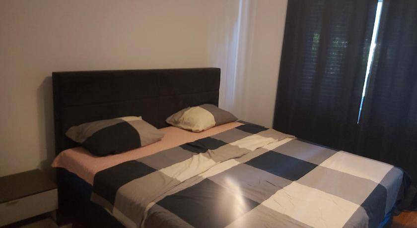 Ploiesti Apartment | 45 m² Apartment ∙ 1 bedroom ∙ 2 guests