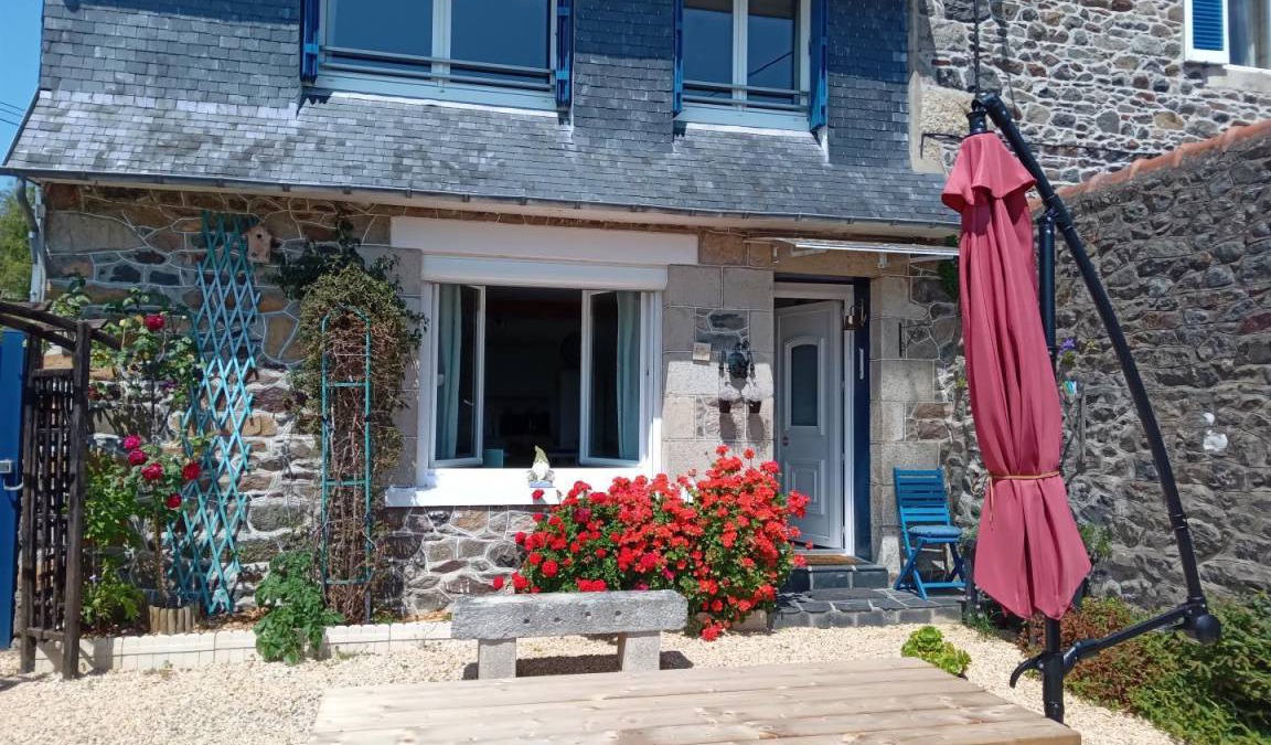 Saint-Quay-Portrieux House | 45 m² Gîte ∙ 2 bedrooms ∙ 4 guests