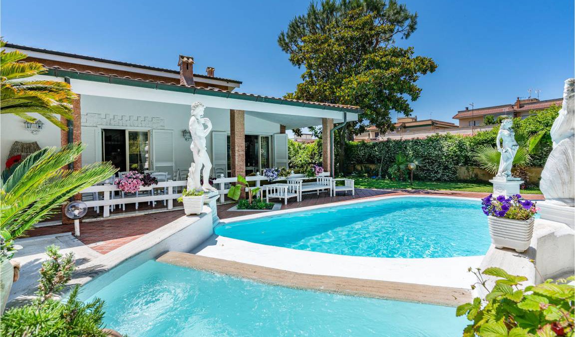 Isola Sacra House | 450 m² House ∙ 5 bedrooms ∙ 12 guests