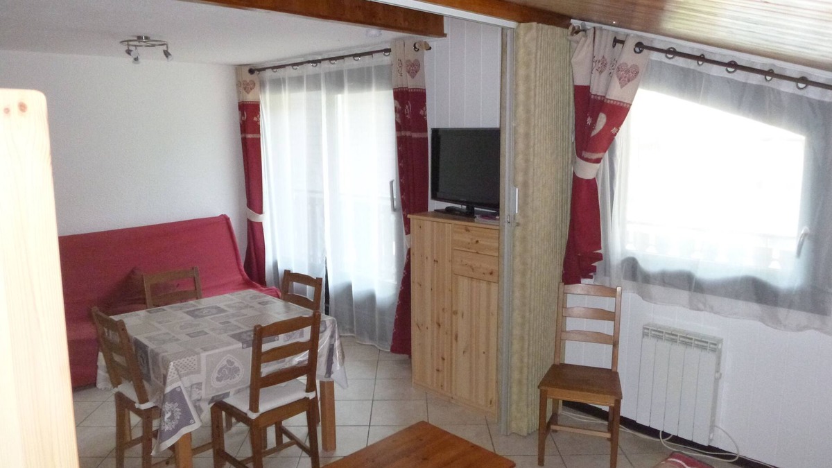 Bernex Apartment | 45M2 APARTMENT WITH 12M2 SOUTH-FACING BALCONY