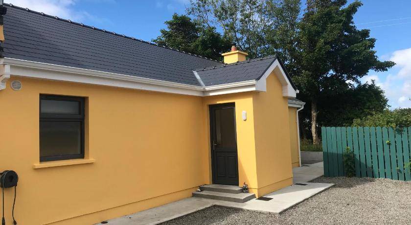 Louisburgh House | 46 m² House ∙ 2 bedrooms ∙ 4 guests