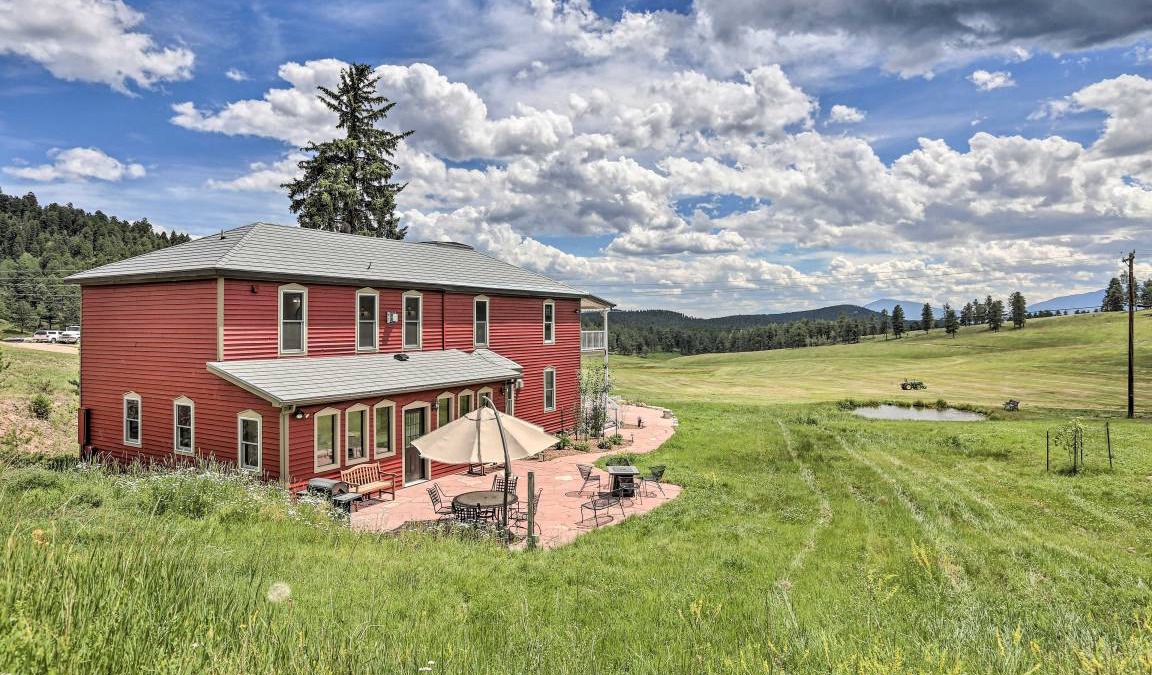 Conifer House | 464 m² House ∙ 4 bedrooms ∙ 10 guests
