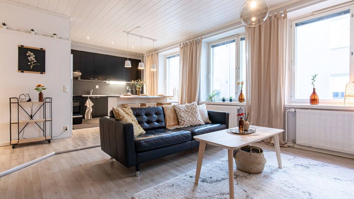 Tampere Apartment | 46m2 large studio apartment with fantastic location in downtown