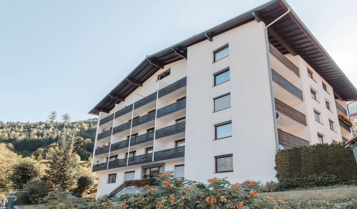 Bad Gastein Apartment | 47 m² Apartment ∙ 1 bedroom ∙ 4 guests