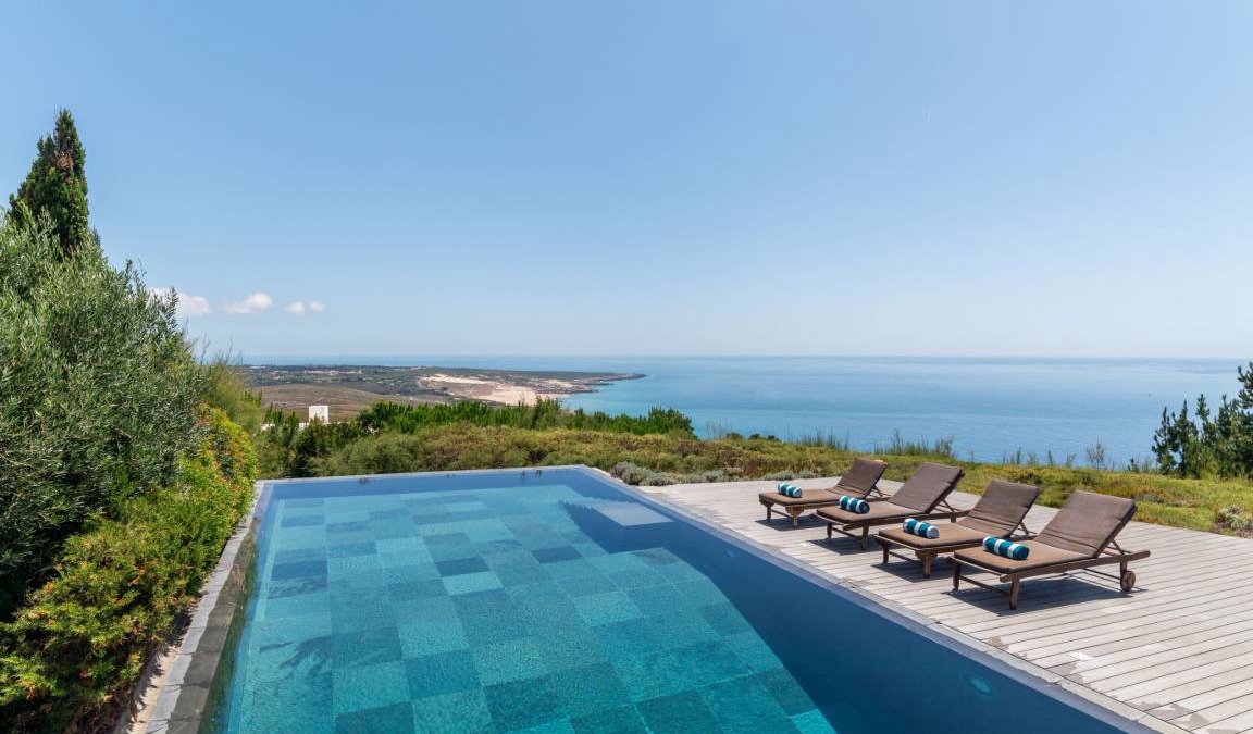 Monserrate House | 480 m² House ∙ 4 bedrooms ∙ 10 guests