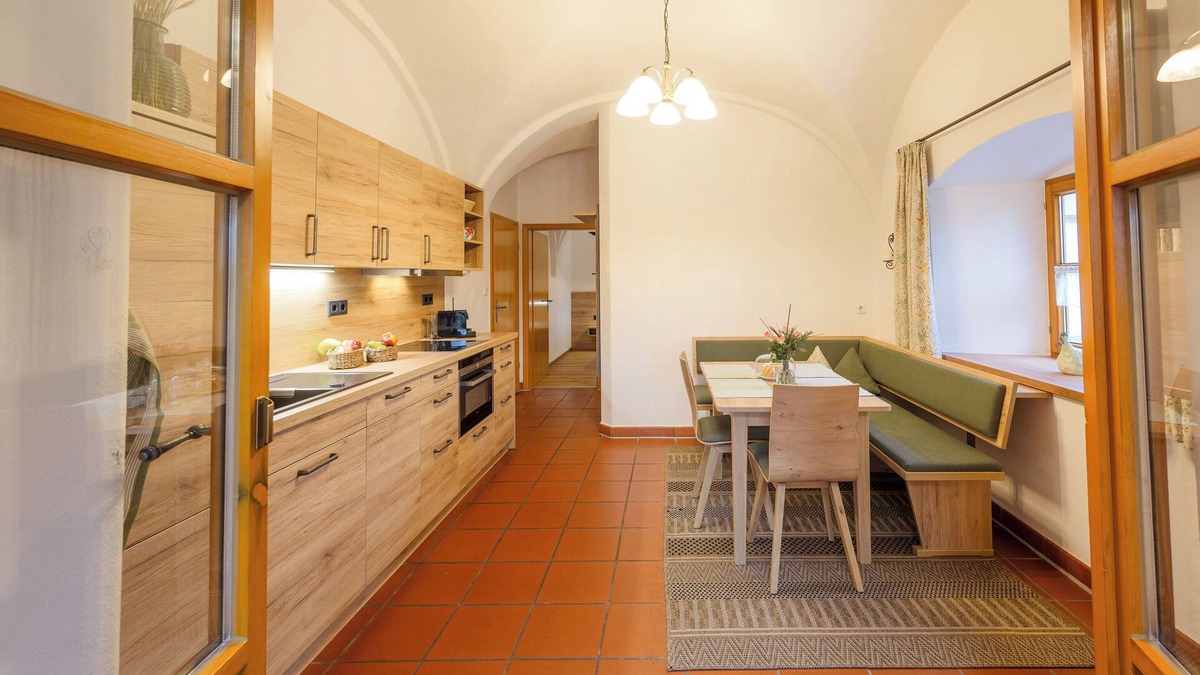 Nittenau Apartment | 48qm-große Wohnung im Erdgeschoß mit Wintergarten