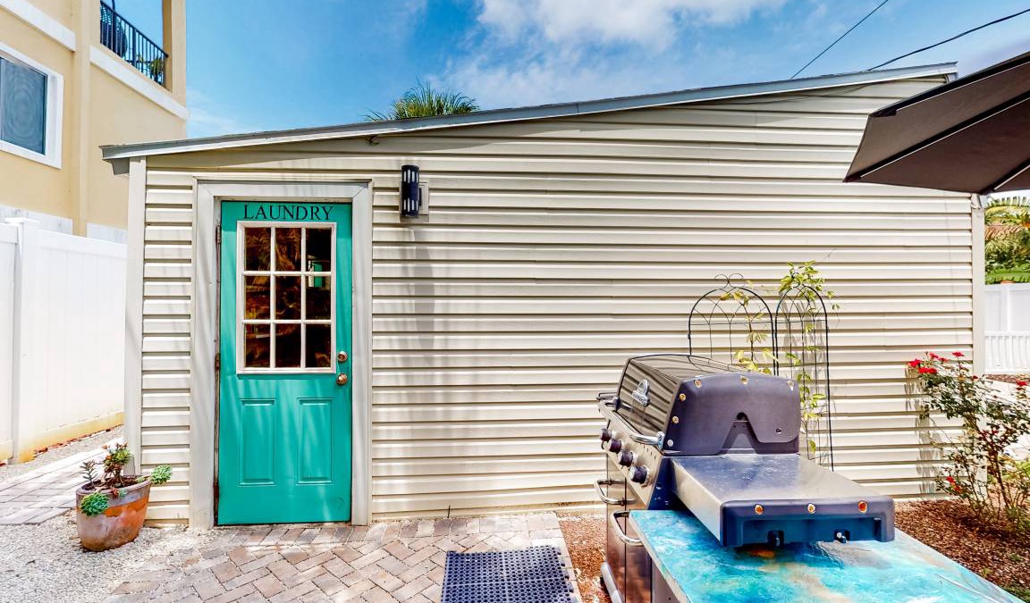 Sunset Beach Cottage | 49 m² Cabin ∙ 1 bedroom ∙ 4 guests