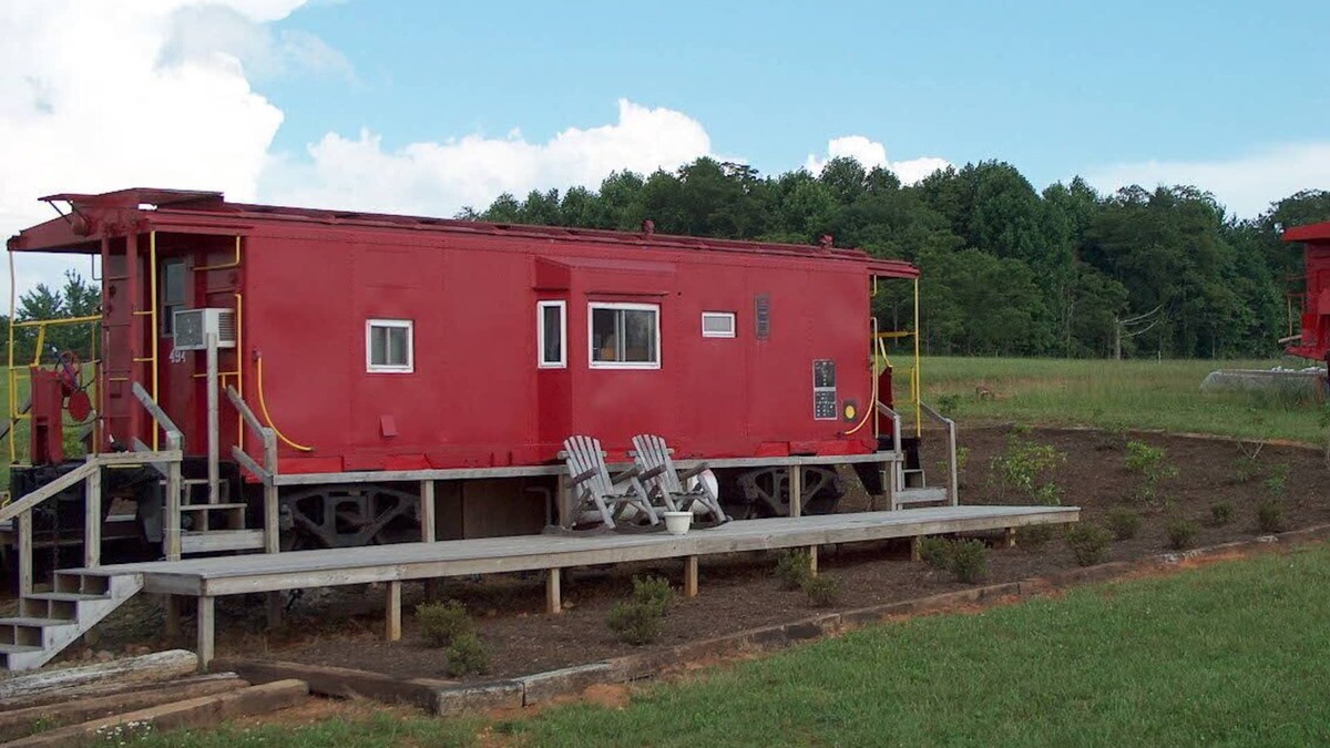 Fancy Gap Cabin | #494 - Authentic Railroad Cabooses And Depot Just Off The Blue Ridge Parkway