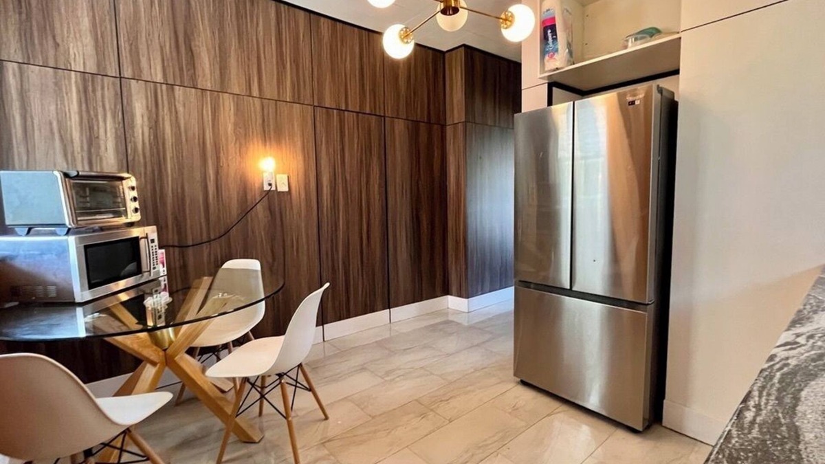 Bridgeview House | 4B/1BA Cozy Eclectic House