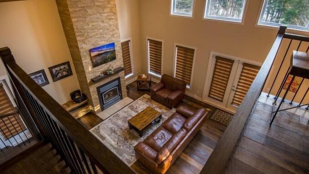 Wentworth-Nord House | 4BED/2BATH/Jacuzzi Family Lakeside Cottage