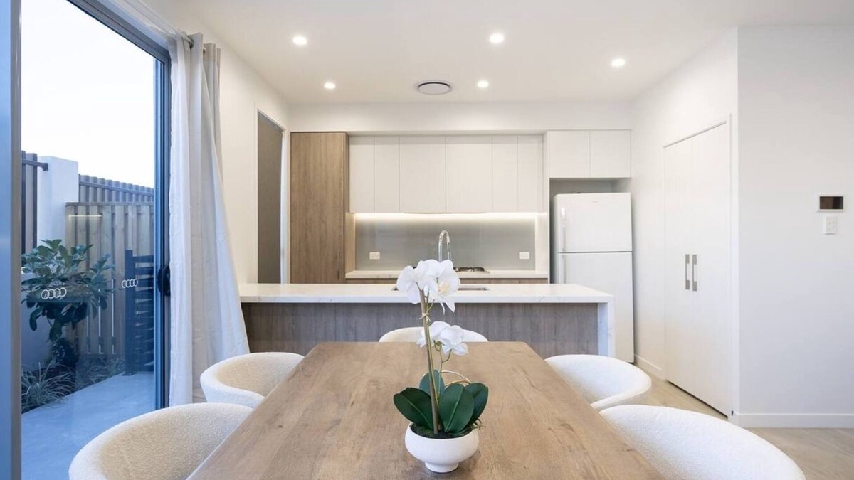 Rochedale House | 4BR Comfort | Easy Access to City & Gold Coast