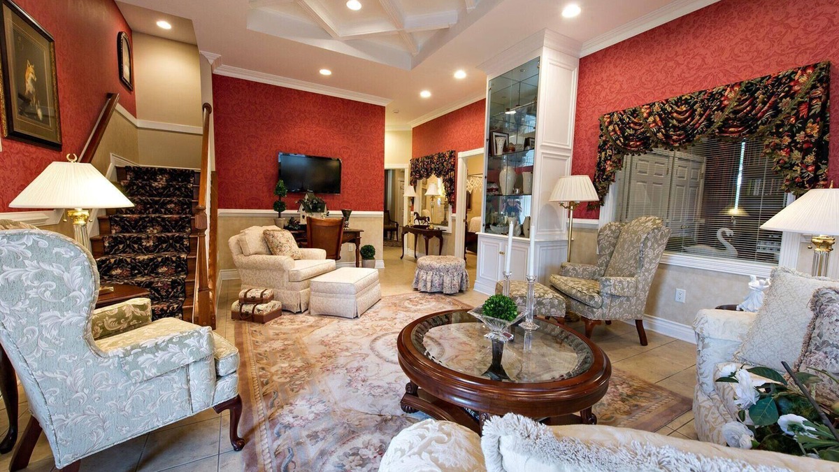 Ballenger Creek Cottage | 4BR Cottage: Pool, Near Downtown, Heated Spa-Open Year Round, On-site Masseuse!