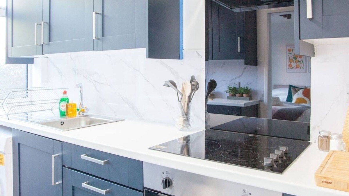 St Helens House | 4BR for Contractors & Families