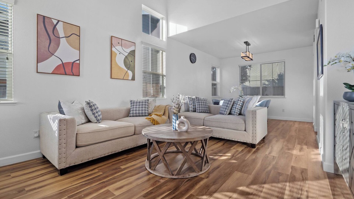 Tracy House | 4BR Getaway in Tracy, 2 Min to Hwy, 20% Off Monthly
