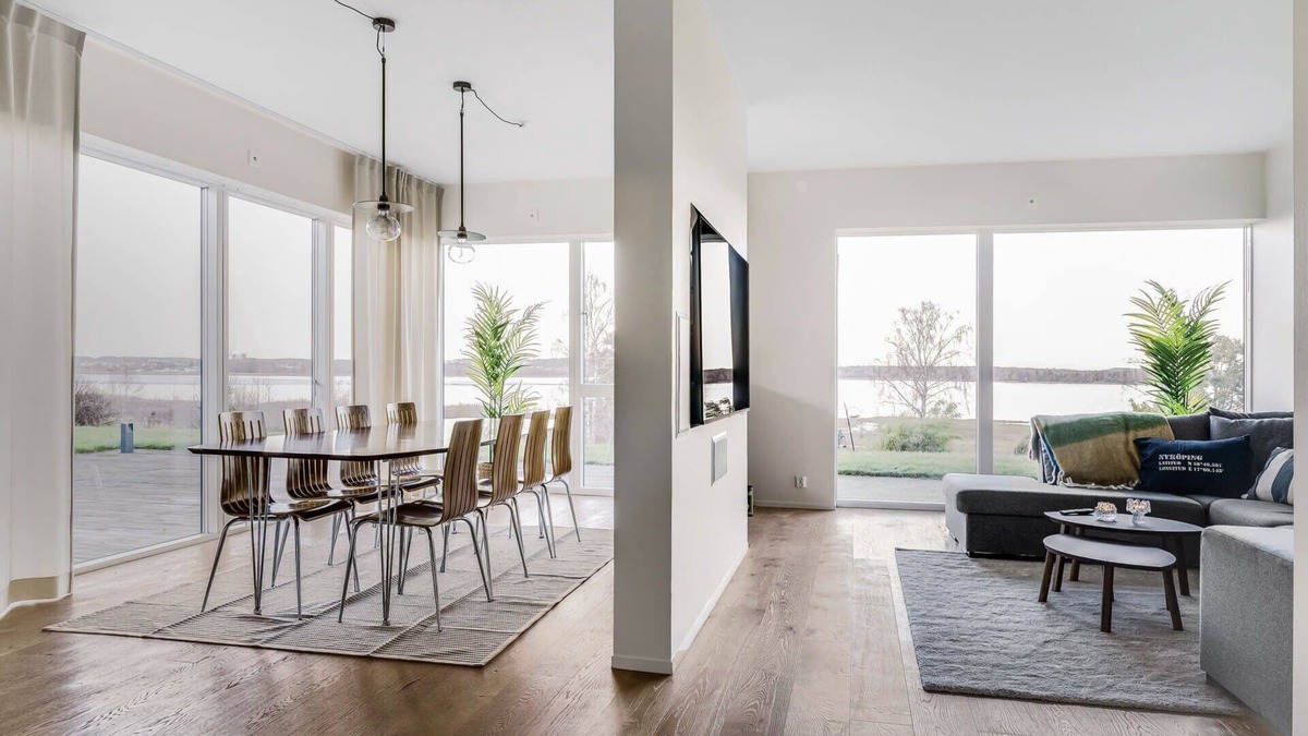 Nykoping Municipality Villa | 4BR Grand Villa with Garden