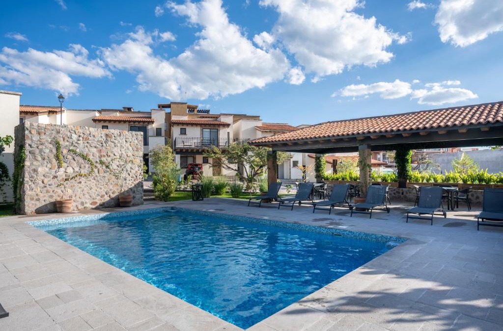Fraccionemente La Lejona House | 4BR Oasis with Pool & Gym at Nueva Escondida