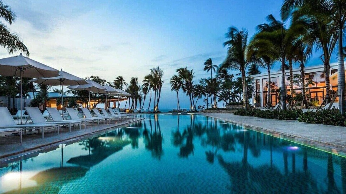 Dorado Pueblo House | 4BR Spectacular Waterfall Villa @ Dorado beach