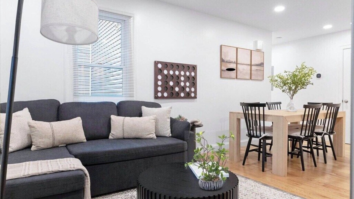 Central Square Apartment | 4BR3B 14G Walk to Harvard MIT BU and Outdoor