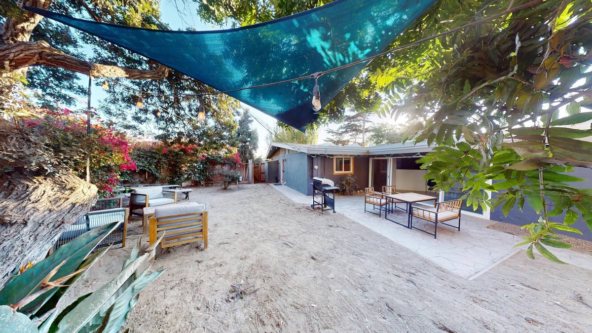 Olde Carlsbad House | 4Surfers+Dogs +Families