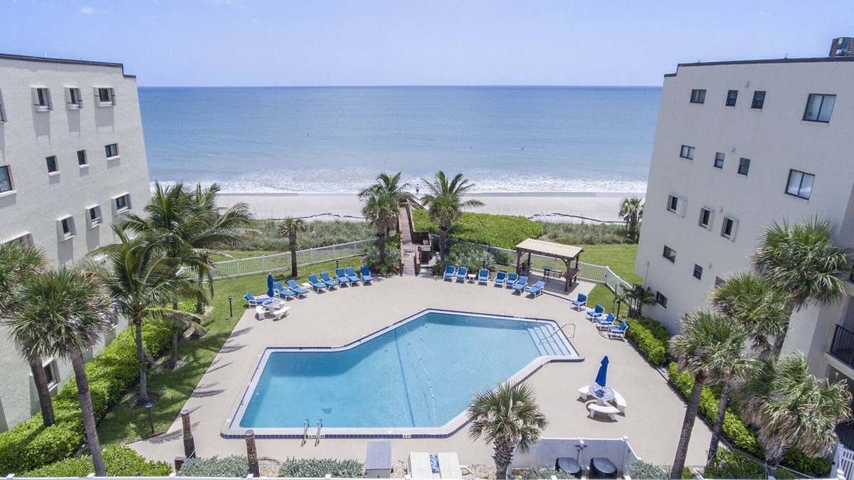 Satellite Beach Condo | 4th Floor Direct Oceanfront