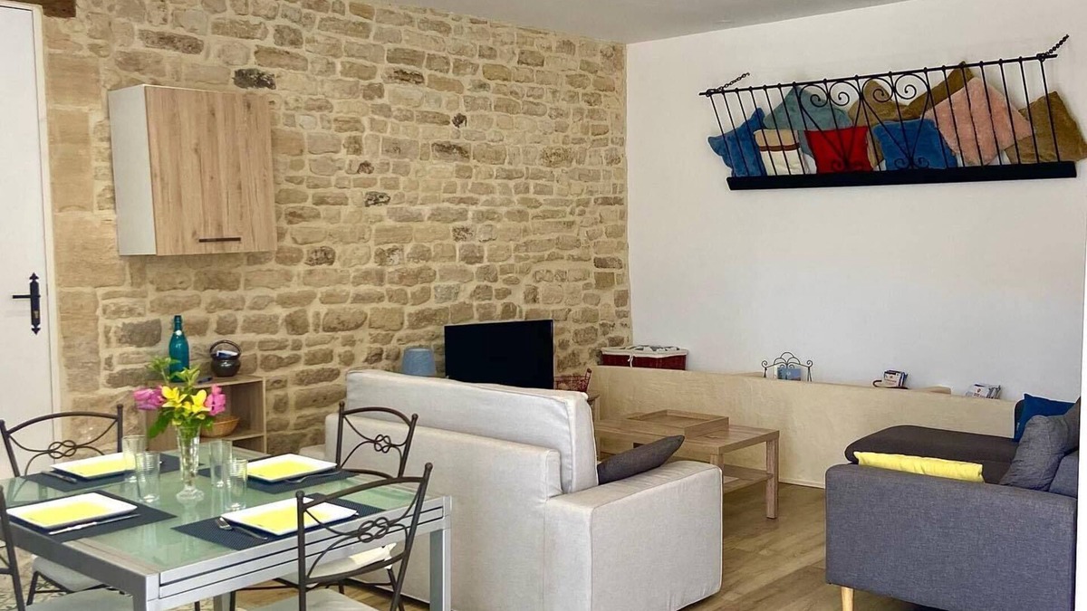Moulins en Bessin House | 5/8 person gîte close to the landing beaches