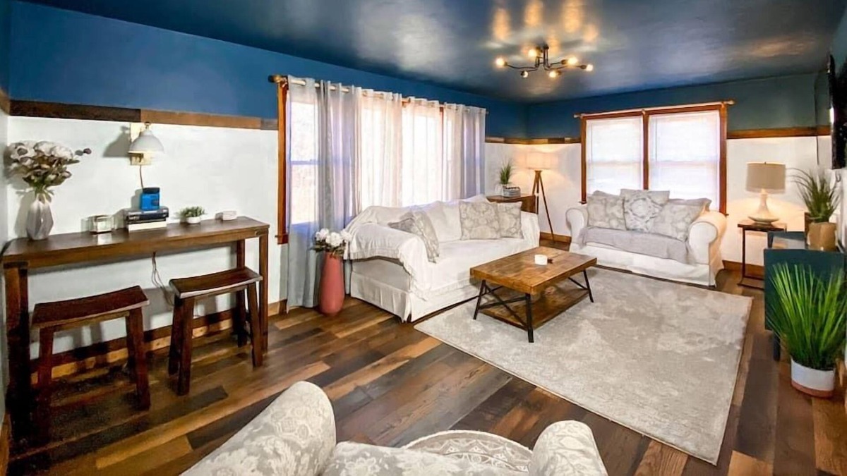 Plantsville Apartment | #5- *A MUST SEE* 3 BR APT IN A GREAT LOCATION!