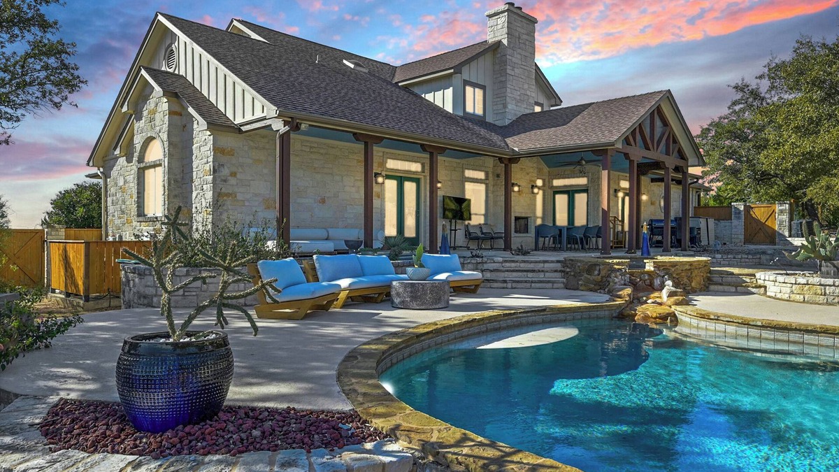 Dripping Springs House | 5 Acres - Pool, Game Room, Casita, Gym, Office