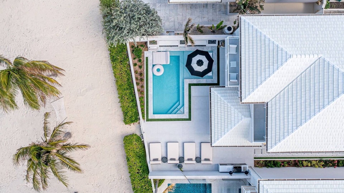 West Bay Villa | 5 Bdr Oceanside Luxury Rental - Salt Aire