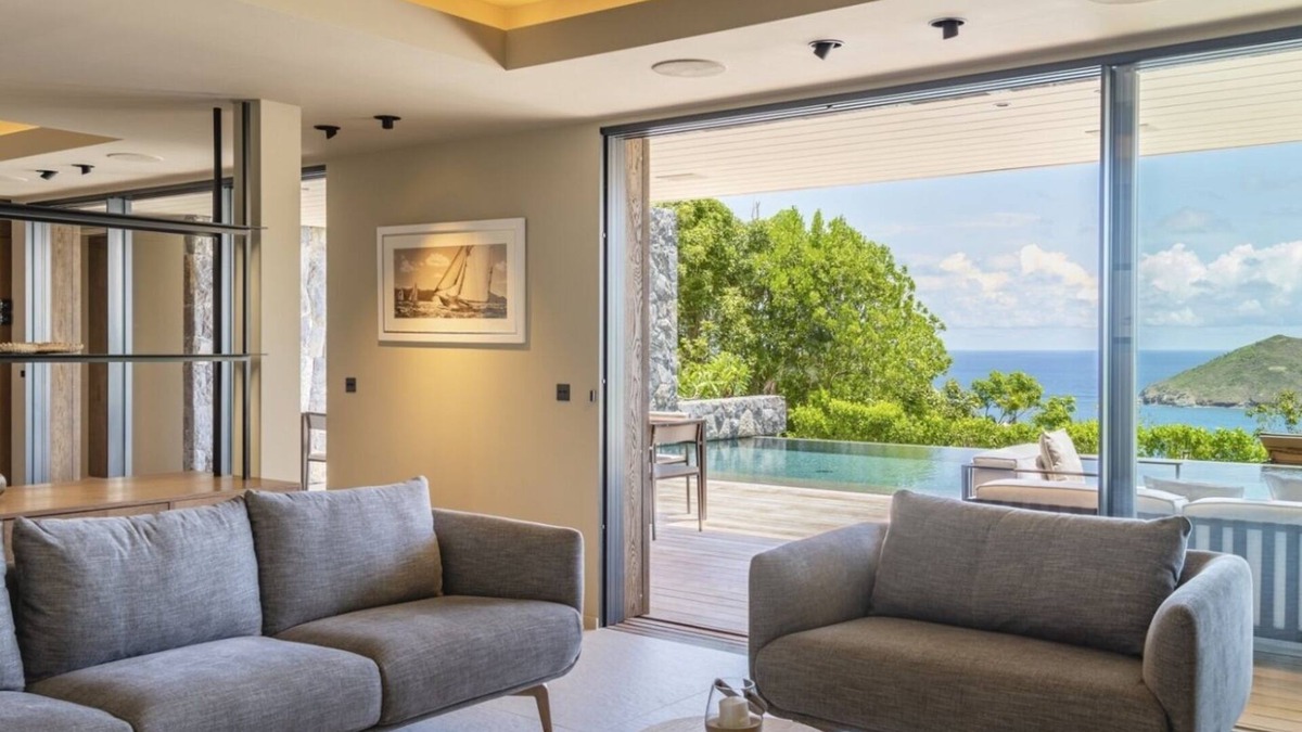 Terre Neuve Villa | 5 BDRM Villa w Splendid Ocean Views