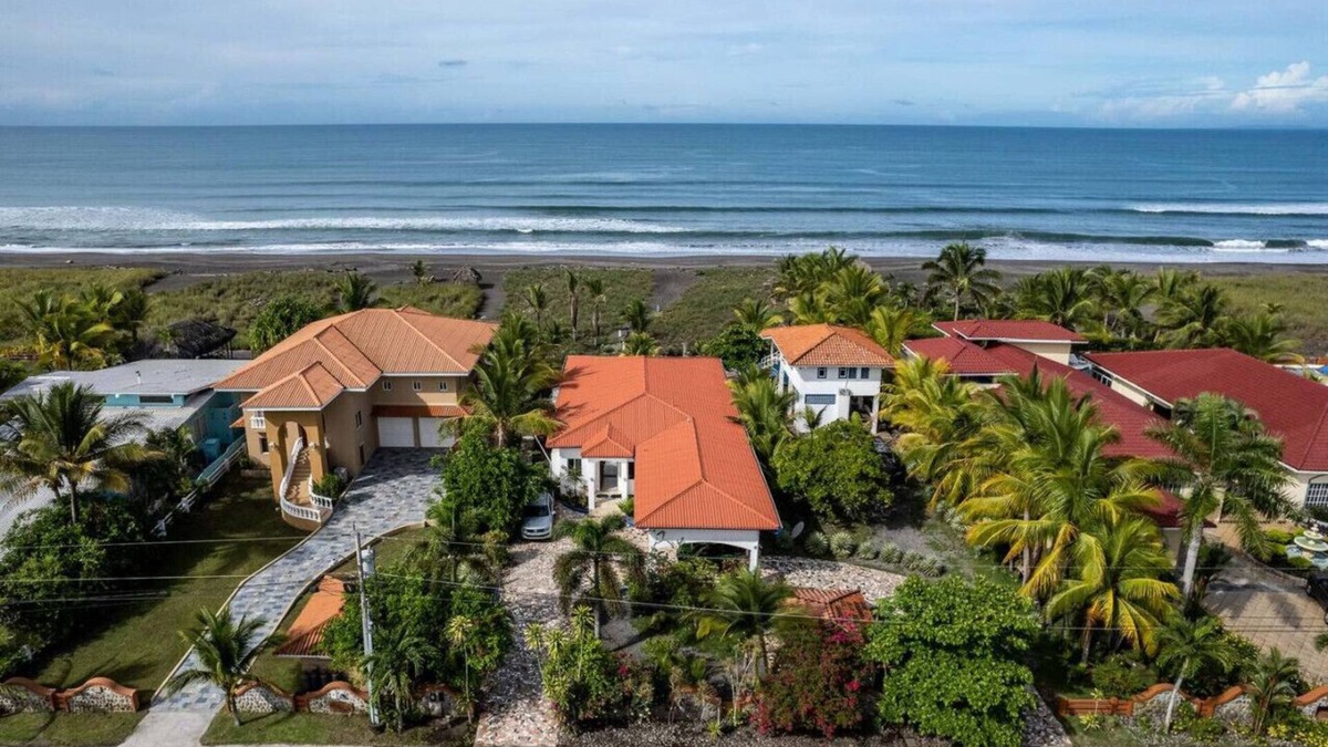 Palo Grande Villa | 5★ Beachfront Escape | Pool + Stunning Views