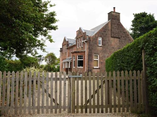 Brodick House | 5 Bed in Brodick CA016