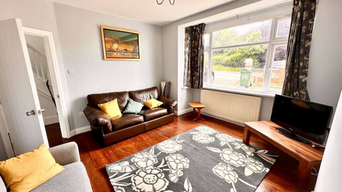 Lee House | 5 bed property in SE12
