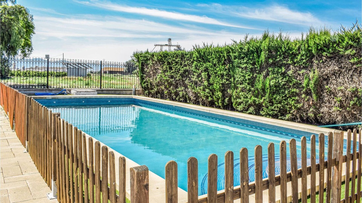 Puerto Lumbreras House | 5 bedroom accommodation in PUERTO LUMBRERAS