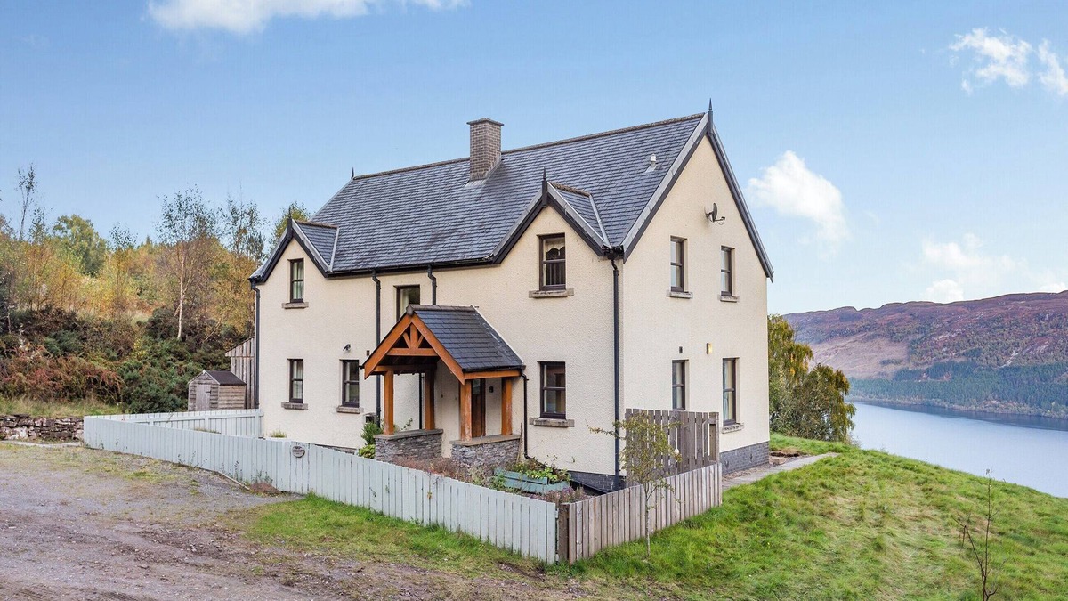 East Lewiston Cottage | 5 bedroom accommodation in Drumnadrochit