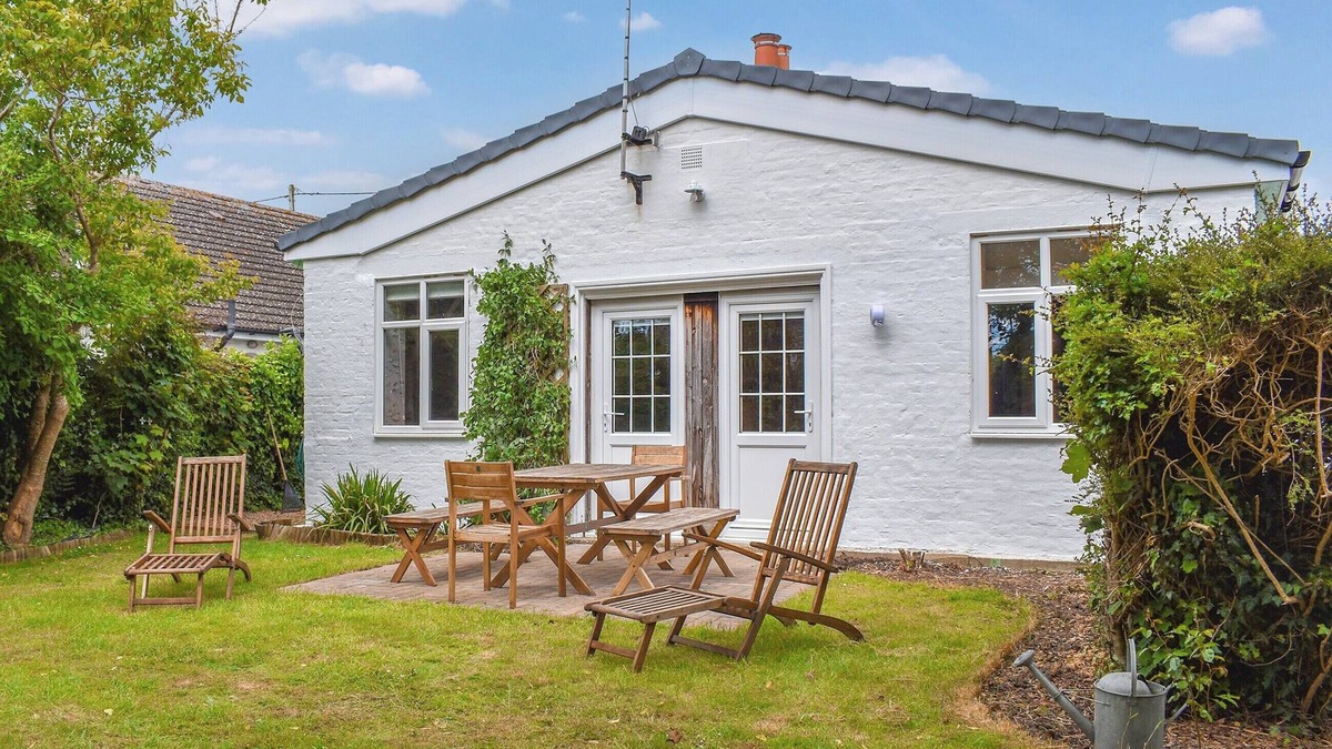 St Mary's Bay Cottage | 5 bedroom accommodation in St Mary’s Bay, near Romney Marsh