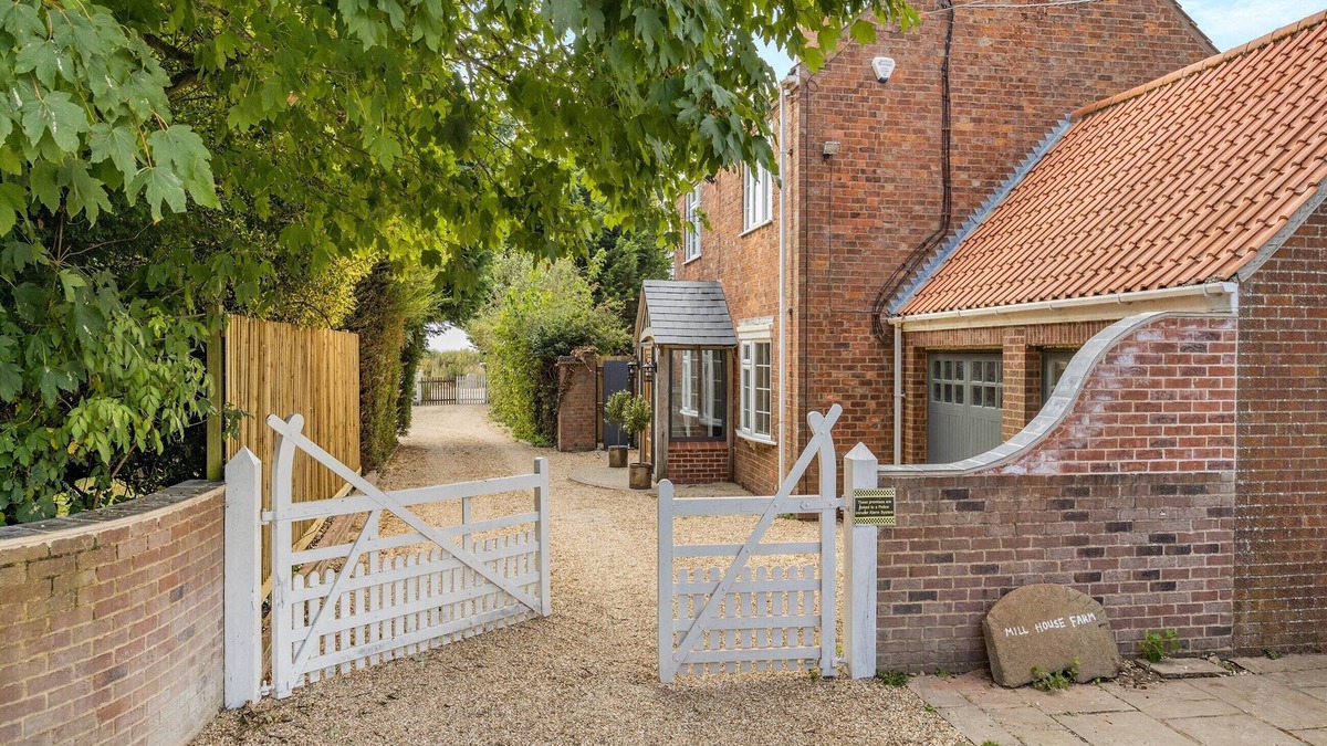 Thimbleby Cottage | 5 bedroom accommodation in Horncastle