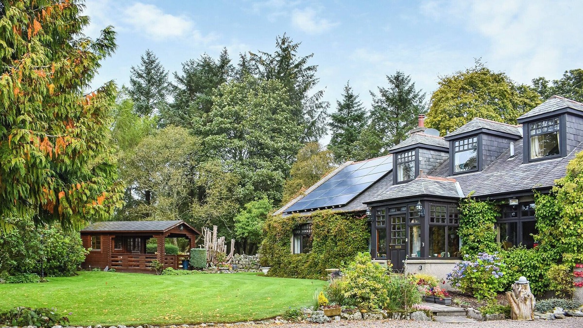 Netherley Cottage | 5 bedroom accommodation in Stonehaven