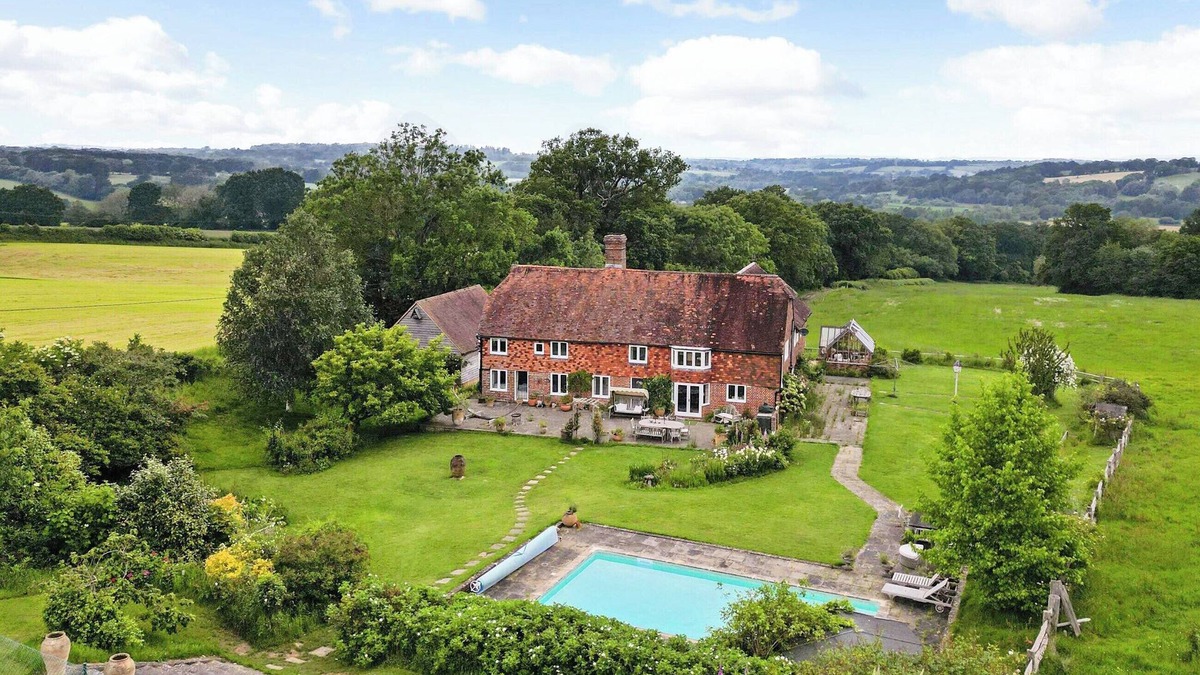 Withyham Cottage | 5 bedroom accommodation in Hartfield