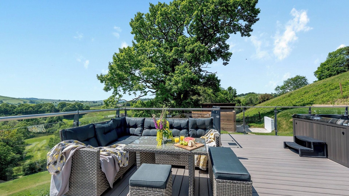 Llansawel Cottage | 5 bedroom accommodation in Llansawel, near Llandeilo