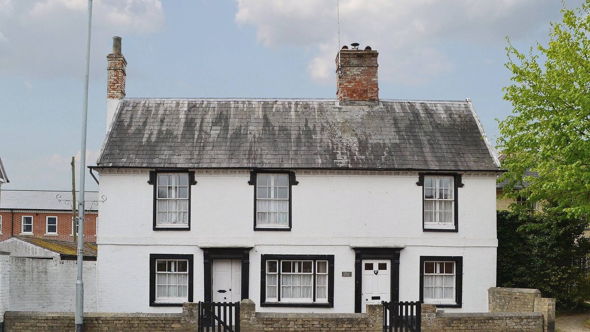 Knodishall Cottage | 5 bedroom accommodation in Saxmundham