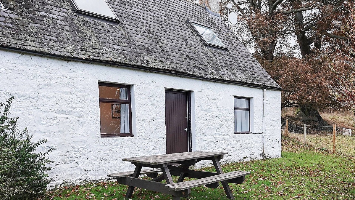 Marybank Cottage | 5 bedroom accommodation in Brahan, near Dingwall