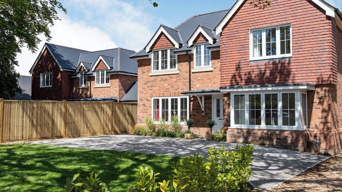 New Forest District Cottage | 5 bedroom accommodation in Everton